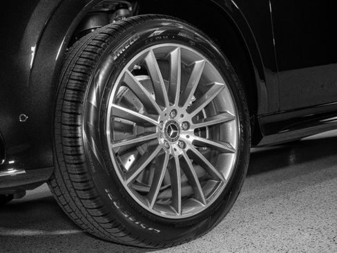New 2026 Mercedes-Benz GLE 580 4MATIC image 30