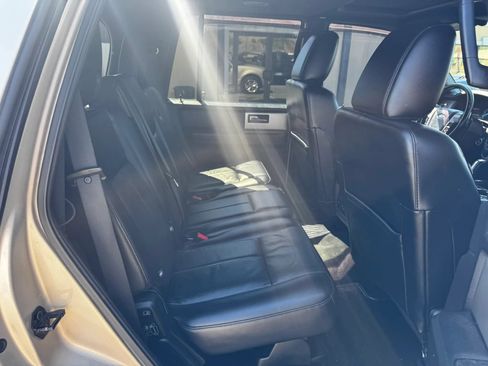 Used 2017 Ford Expedition Limited AWD/4WD image 14