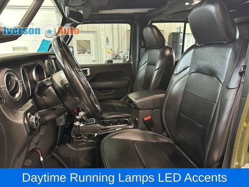 Used 2022 Jeep Wrangler Unlimited Sahara w/ LED Lighting Group AWD/4WD image 17
