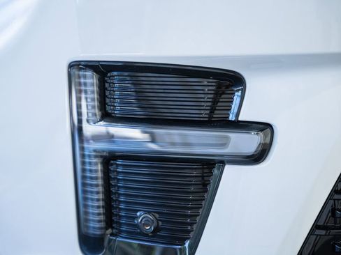 New 2026 Jeep Grand Wagoneer 4WD image 14