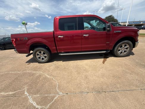 Used 2017 Ford F150 XLT w/ Equipment Group 302A Luxury AWD/4WD image 8