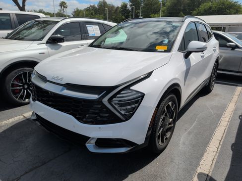 Used 2023 Kia Sportage SX image 3