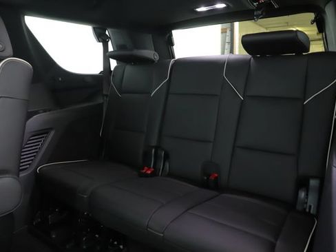 Used 2026 Cadillac Escalade Luxury w/ Touring Package AWD/4WD image 31
