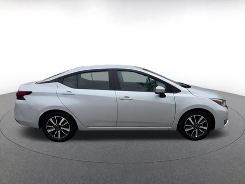 Used 2025 Nissan Versa SV FWD image 16