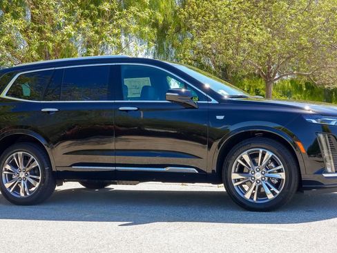 Certified 2025 Cadillac XT6 Premium Luxury w/ Technology Package image 7