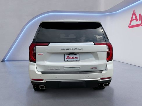 Used 2025 GMC Yukon XL Denali w/ Denali Reserve Package AWD/4WD image 4
