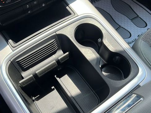 Used 2018 RAM 1500 Outdoorsman image 26