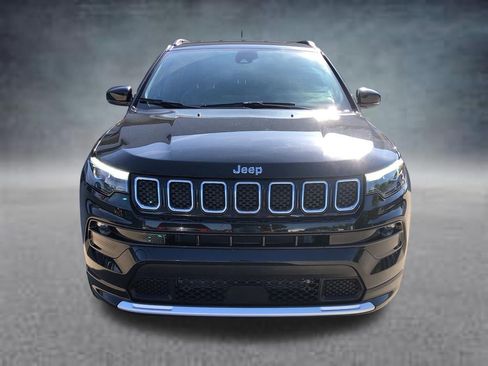 Used 2023 Jeep Compass Limited w/ Elite Group AWD/4WD image 17