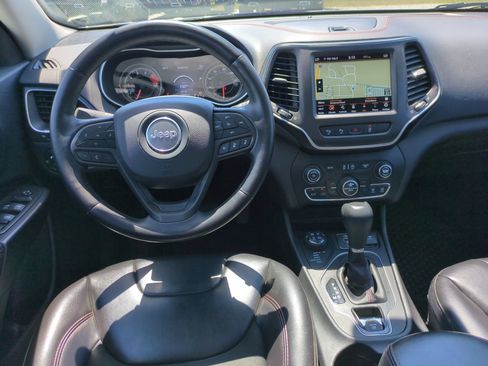 Used 2021 Jeep Cherokee Trailhawk w/ Sun, Sound & Nav Group AWD/4WD image 29