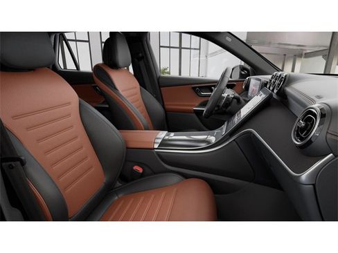 New 2026 Mercedes-Benz GLC 43 AMG 4MATIC image 4