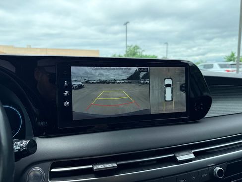 Used 2023 Hyundai Palisade Limited FWD image 19
