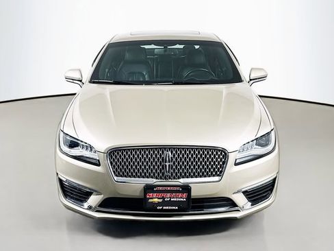 Used 2017 Lincoln MKZ Reserve image 4