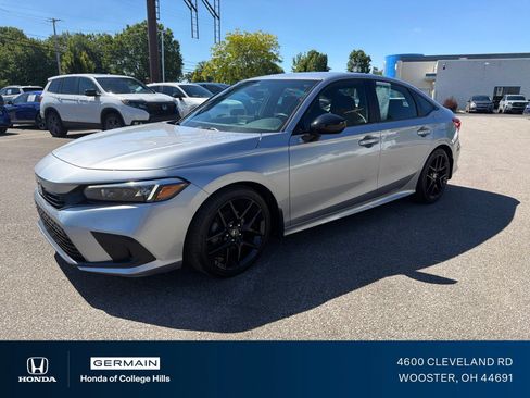 Used 2024 Honda Civic Sport image 1
