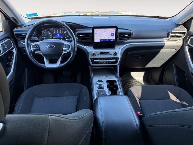 Used 2022 Ford Explorer XLT AWD/4WD image 13