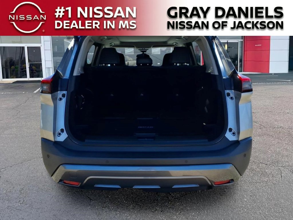 Used 2023 Nissan Rogue SL w/ SL Premium Package FWD image 8
