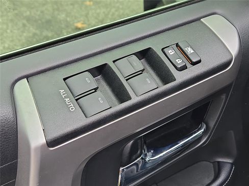 Used 2023 Toyota 4Runner Limited image 14