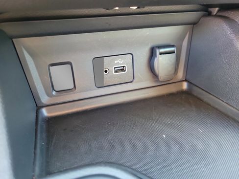 Certified 2025 Nissan Sentra S image 29