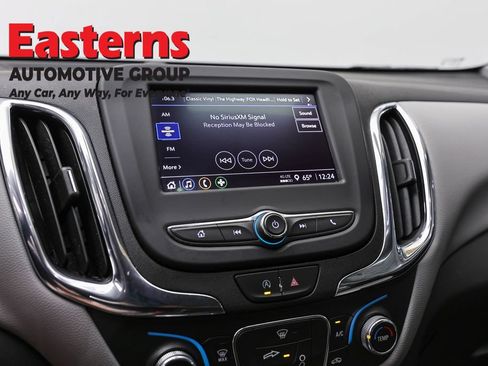 Used 2023 Chevrolet Equinox LS w/ Driver Confidence II Package FWD image 18