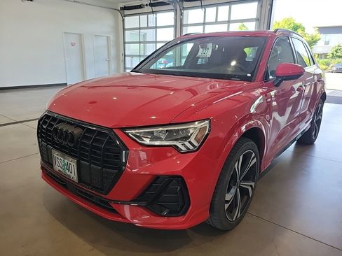 Used 2024 Audi Q3 2.0T Premium Plus AWD/4WD image 1