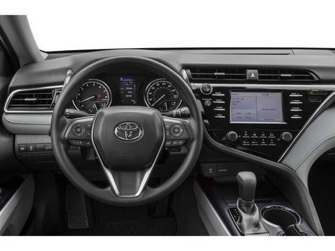 Used 2019 Toyota Camry SE FWD image 5