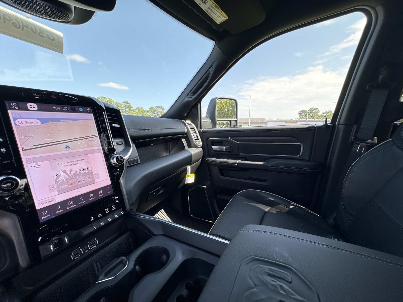 New 2026 RAM 2500 Laramie w/ Night Edition AWD/4WD image 28