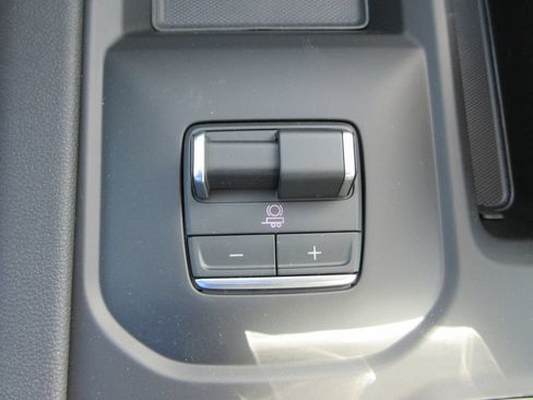 New 2026 GMC Sierra 2500 AT4 w/ AT4 Premium Plus Package AWD/4WD image 21