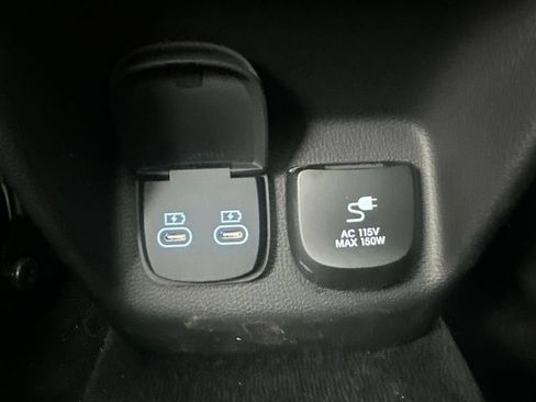 Certified 2026 Genesis GV80 3.5T Prestige AWD/4WD image 29