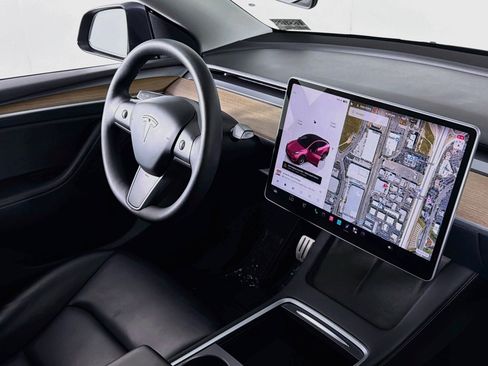 Used 2022 Tesla Model Y Performance AWD/4WD image 14