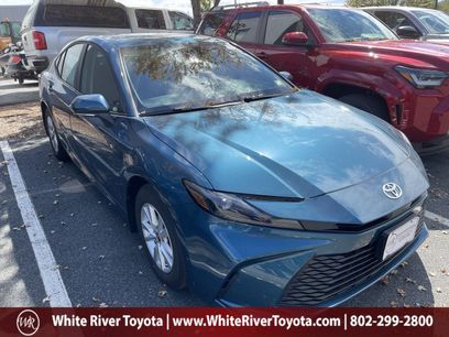 New 2025 Toyota Camry LE