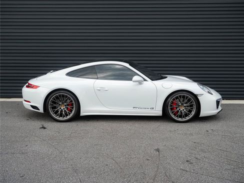 Certified 2017 Porsche 911 Carrera 4S AWD/4WD image 21