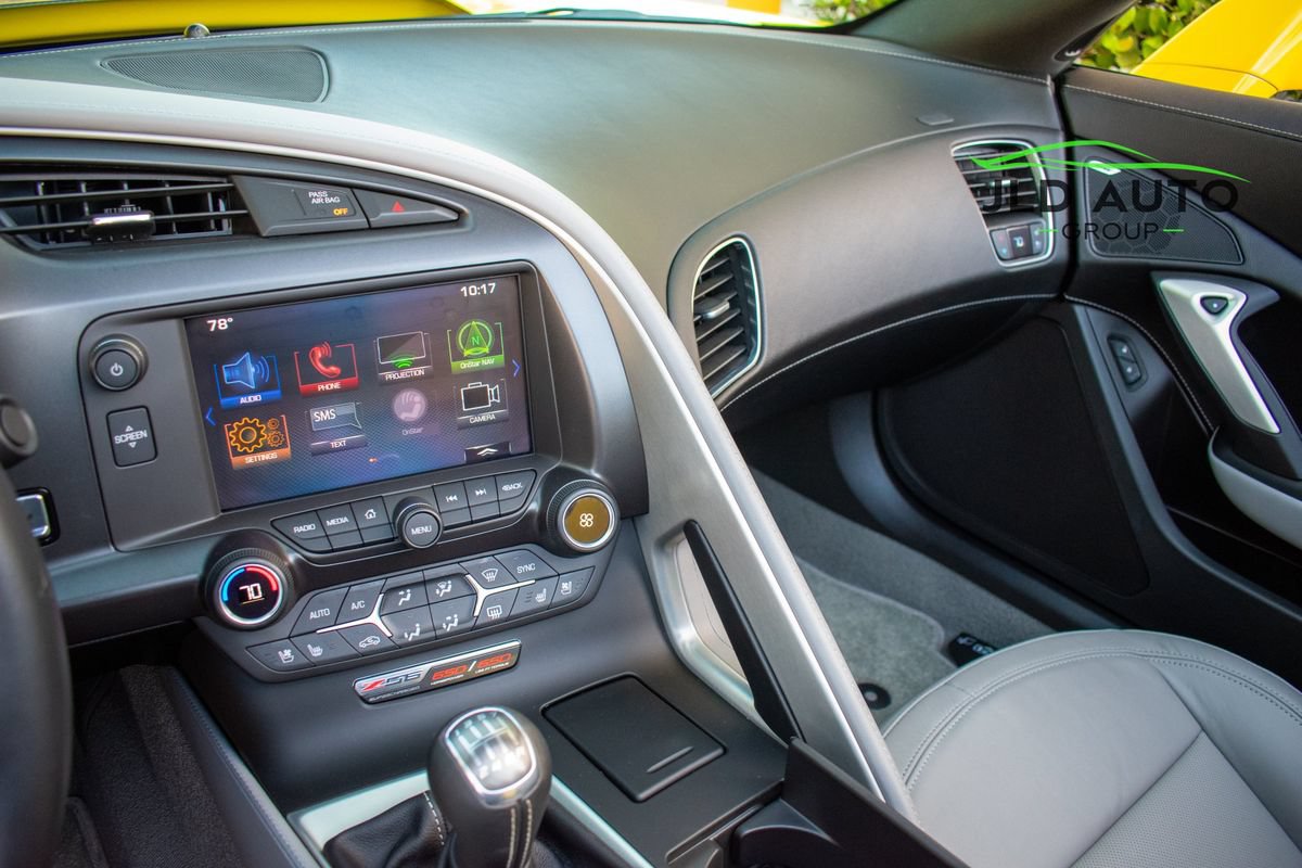 Used 2018 Chevrolet Corvette Z06 RWD image 19