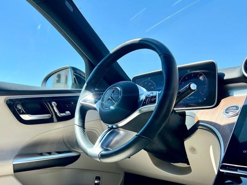 Used 2022 Mercedes-Benz C 300 4MATIC Sedan image 8