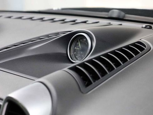 Used 2017 Porsche Cayenne S Platinum image 23