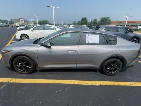 Used 2025 Kia K4 FWD image 7