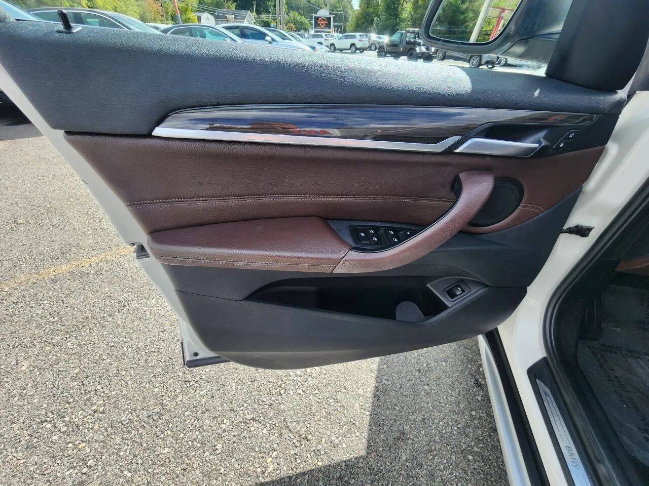 Used 2018 BMW X1 xDrive28i AWD/4WD image 10