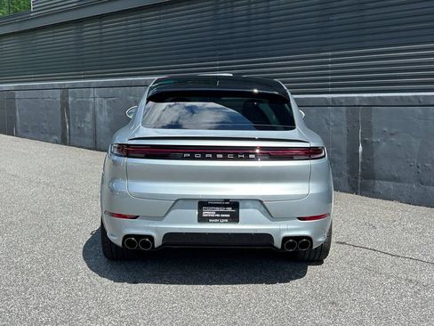 Certified 2026 Porsche Cayenne Coupe AWD/4WD image 9