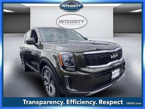 Used 2022 Kia Telluride S AWD/4WD image 1