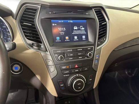 Used 2017 Hyundai Santa Fe Sport AWD/4WD image 16
