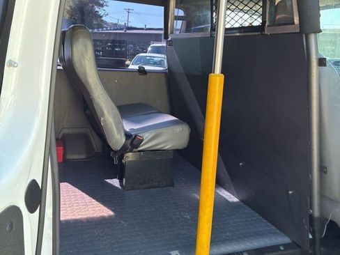 Used 2011 Ford E-350 and Econoline 350 Extended Super Duty w/ PWR Group image 34