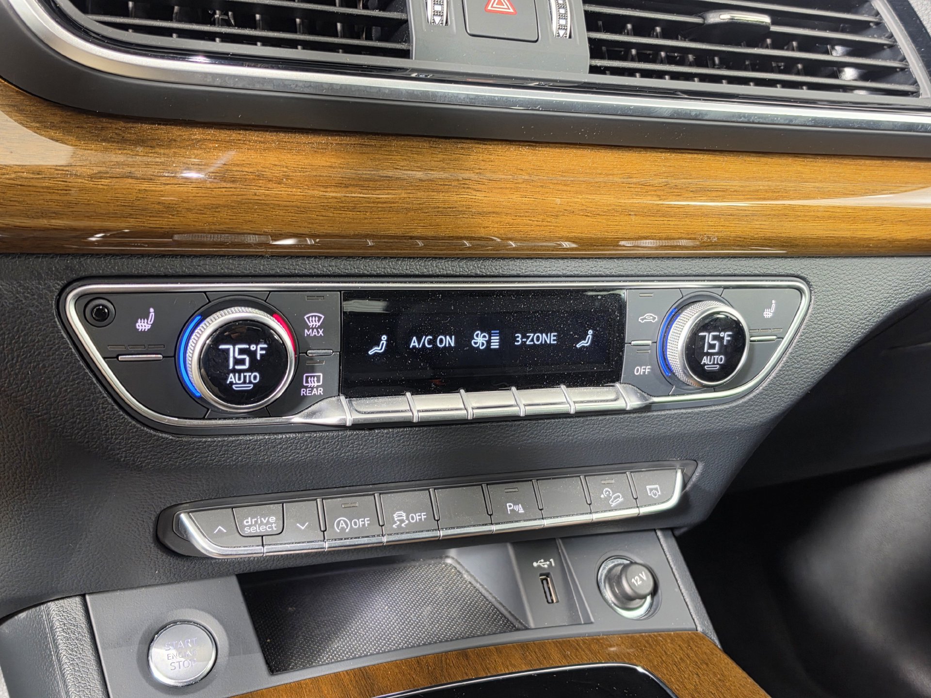 Used 2024 Audi Q5 2.0T Premium AWD/4WD image 18