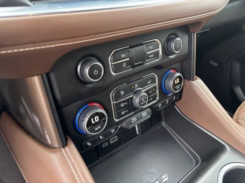 Used 2022 Chevrolet Tahoe High Country AWD/4WD image 20