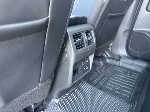 Used 2021 Nissan Rogue Platinum image 55