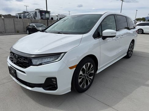 Used 2026 Honda Odyssey Elite image 7