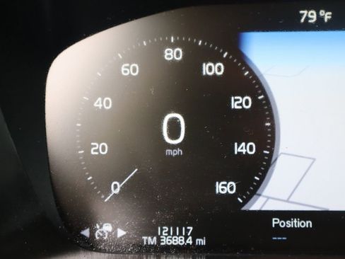 Used 2017 Volvo XC90 T6 Momentum w/ Vision Package AWD/4WD image 48