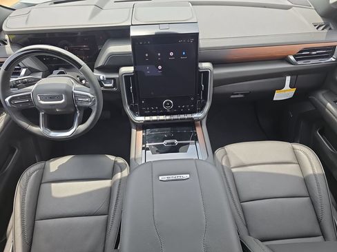 New 2026 GMC Yukon Denali w/ Denali Reserve Package AWD/4WD image 9