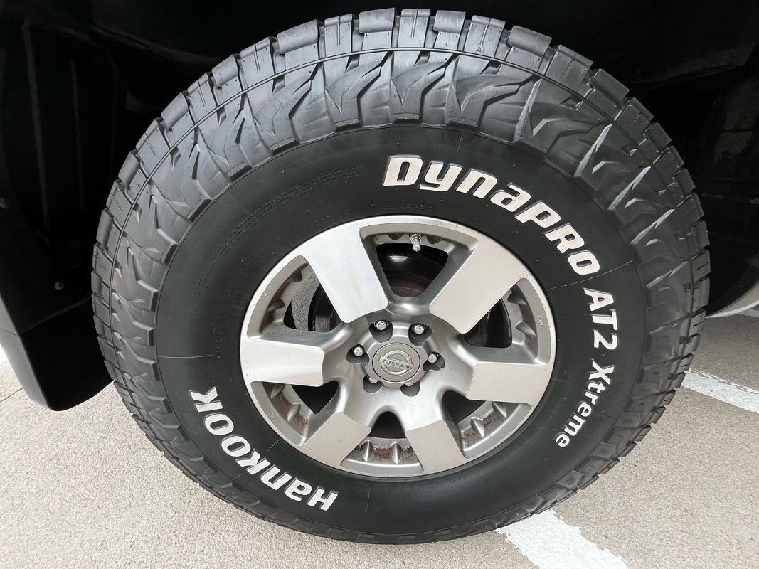 Used 2012 Nissan Frontier PRO-4X AWD/4WD image 27