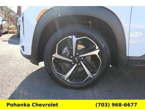 Certified 2022 Chevrolet TrailBlazer RS w/ Technology Package image 28
