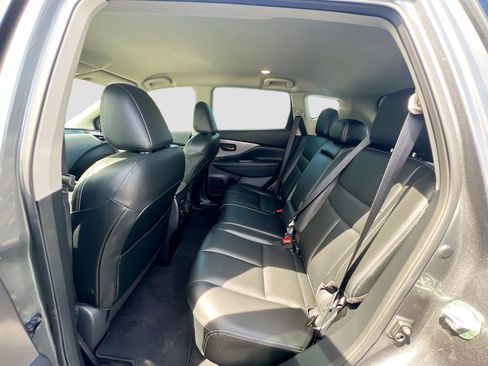 Used 2024 Nissan Murano SV image 25