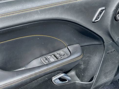 Used 2022 Dodge Challenger R/T Scat Pack RWD image 17