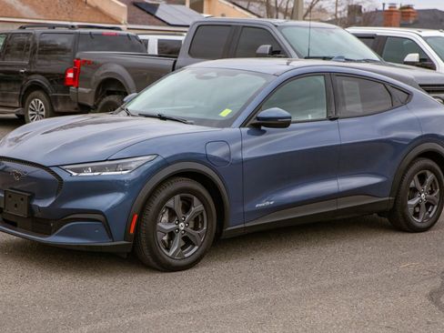 Used 2021 Ford Mustang Mach-E Select image 9